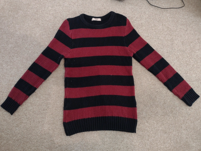 kurt cobain black and red jumper